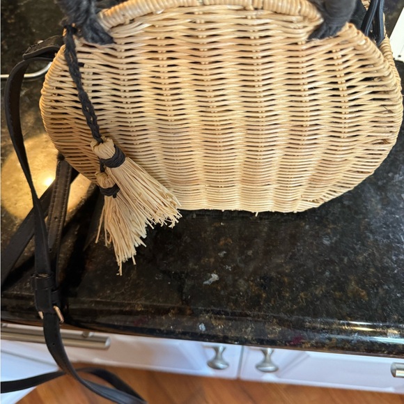 Stylish Woven Straw Bag with Black Accents - Picture 2 of 4